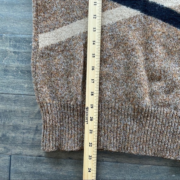VINTAGE Richard & co. 100% Wool Turtleneck Sweater Brown Sz M - Picture 5 of 5